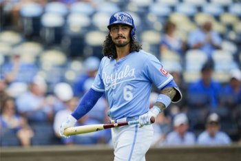 Royals Avoid Arbitration With Jonathan India