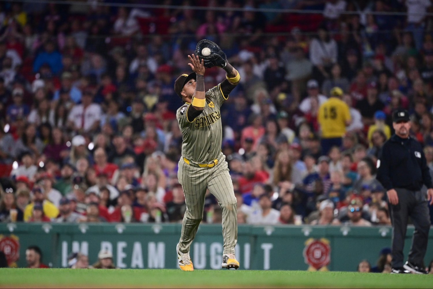 More information about "Boston Red Sox Offseason Target: 1B Luis Arráez"