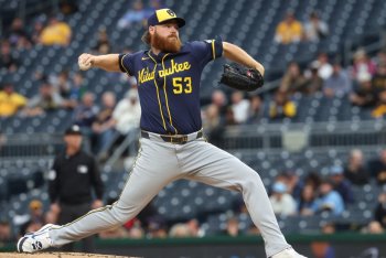 Brandon Woodruff Accepts Qualifying Offer -- Answering One Question, But Raising Others