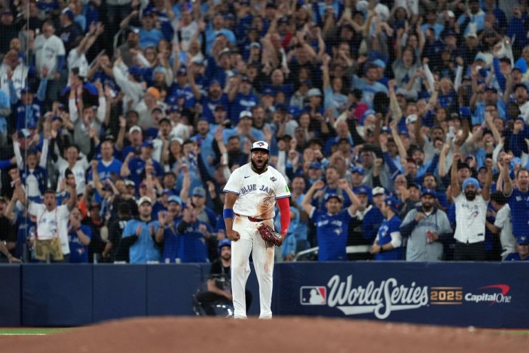 Vladimir Guerrero Jr. Wins MLB "Entertainer of the Year" Award