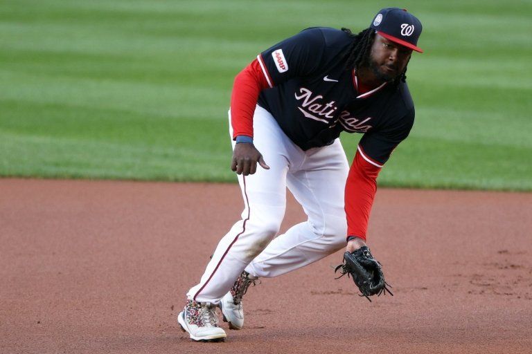 Why Josh Bell’s Poor Defense Isn’t Something to Worry About