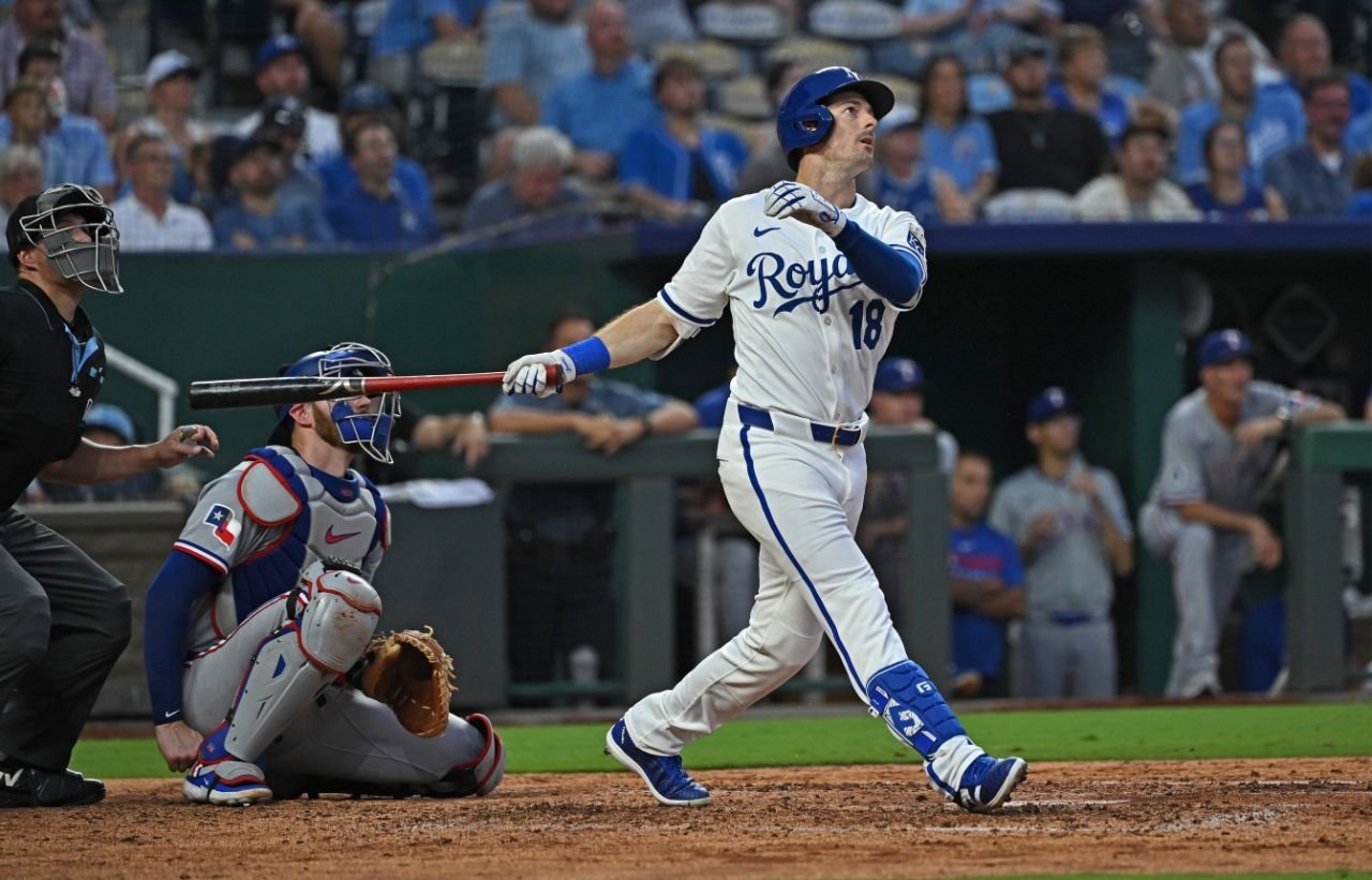 More information about "Mike Yastrzemski Signs Multi-Year Deal With the Atlanta Braves"