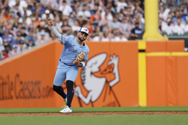 Feinsand: Bo Bichette "Ready, Willing and Able" To Play Second Base