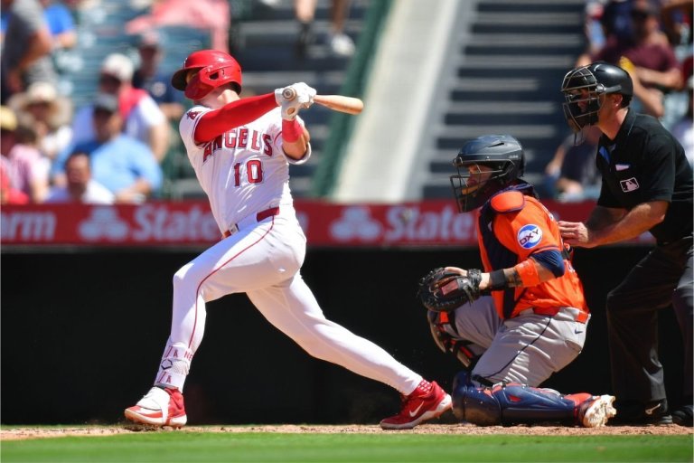 Royals Sign Kevin Newman and Jose Cuas to Minor League Deals