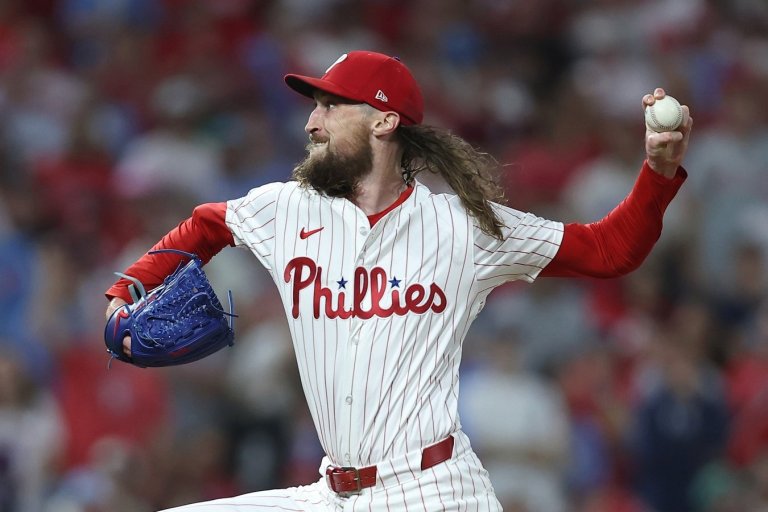 Royals Acquire Lefty Matt Strahm From Phillies