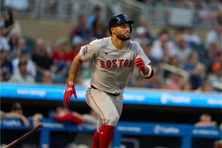Royals Sign Abraham Toro to Minor League Deal