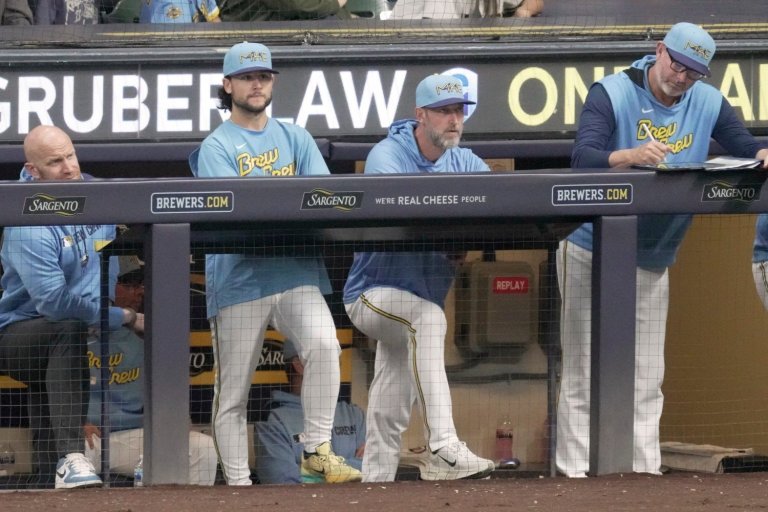 Brewers Announce Coaching Staff Changes for 2026