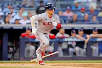 Nicholson-Smith: "Not a Lock" Blue Jays Sign a Bat
