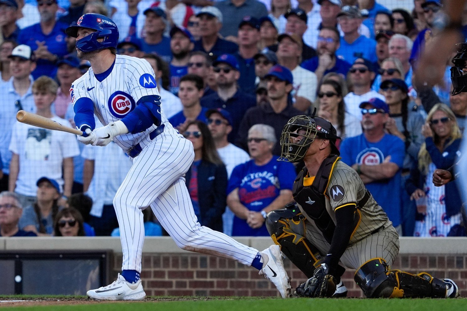 More information about "Cubs Week in Review: Alex Bregman Introduction, Nico Hoerner Trade Rumors Dominate Convention Week"