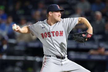 Blue Jays Agree to Minor League Contract With Josh Winckowski