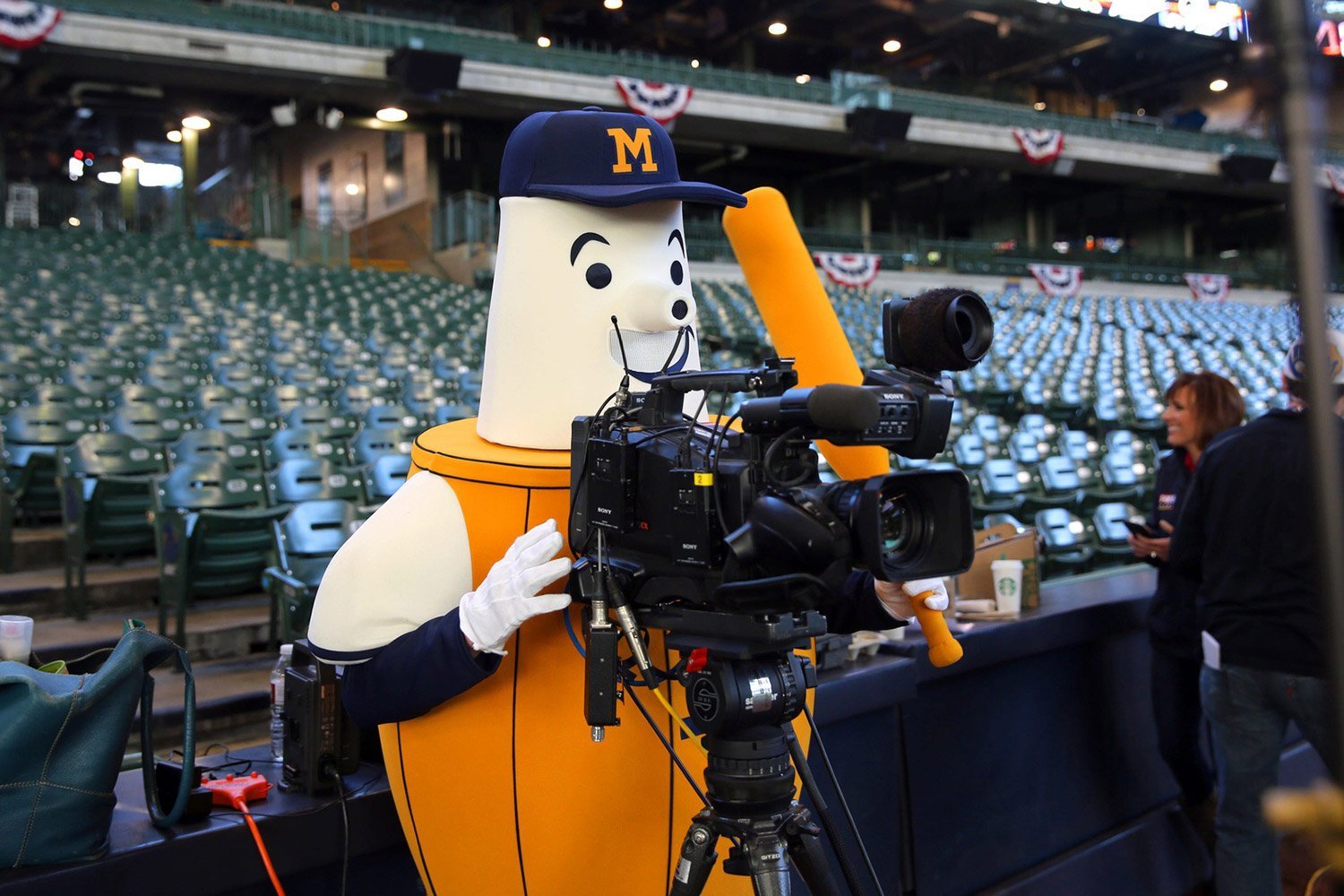 More information about "No More FanDuel Sports Network: Now What Happens To Brewers' TV Broadcasts In 2026?"