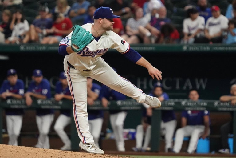 Red Sox Linked to Multiple Left-Handed Relievers In Free Agency