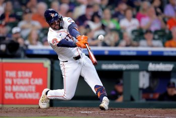 Cubs Sign Chas McCormick to Minor League Contract