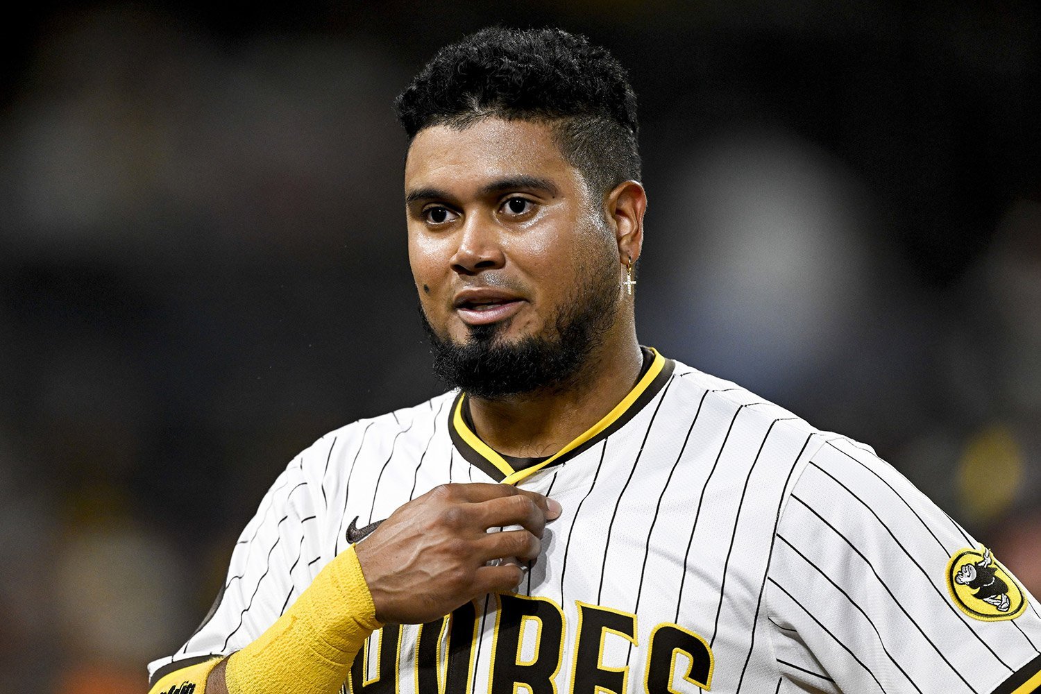 More information about "Luis Arraez Leaves Padres, Joins Giants On One-Year Deal"