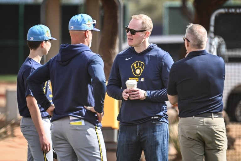 Grading the Milwaukee Brewers' 2025-26 Offseason