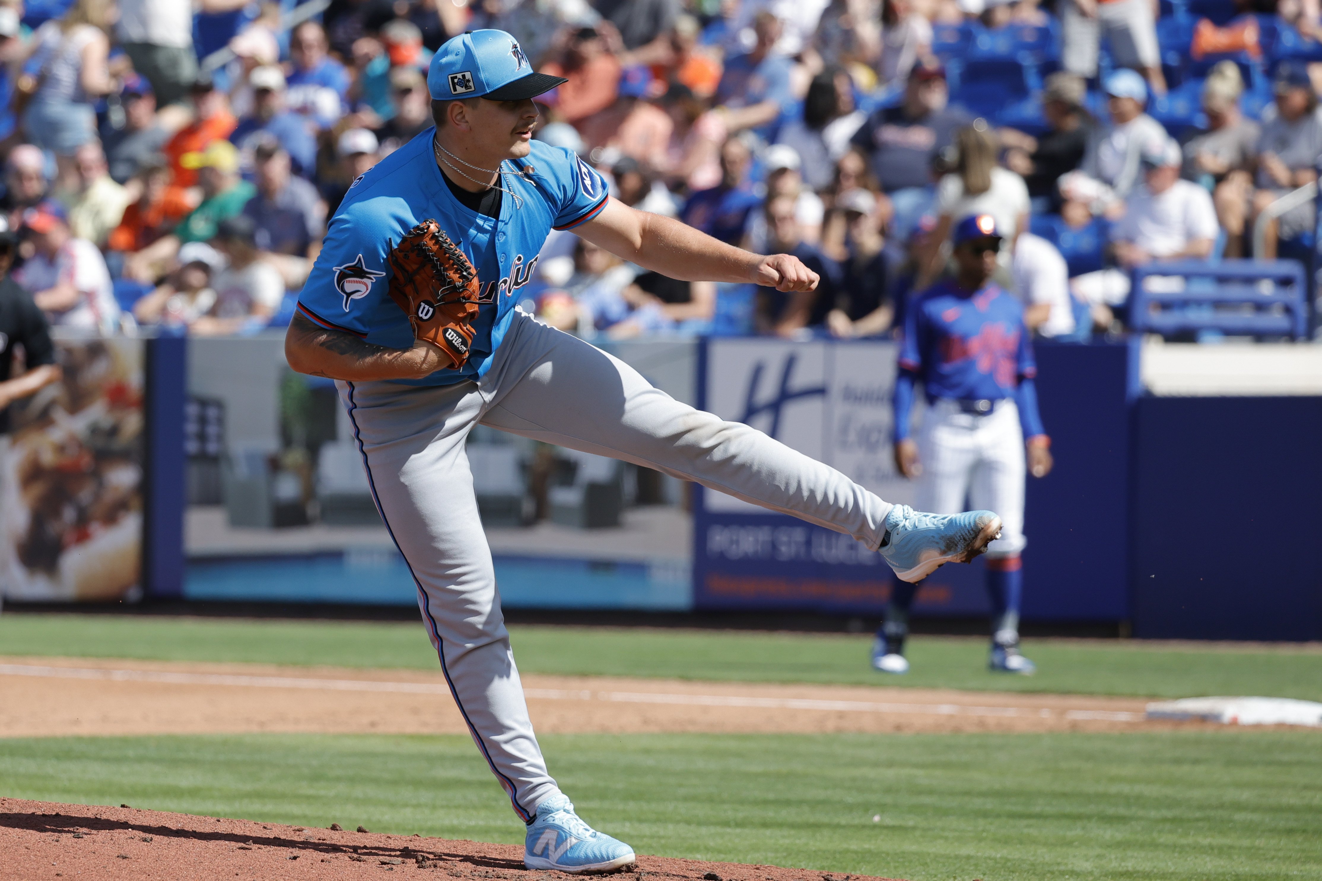 More information about "Janson Junk's ankle, Robby Snelling's start and more Marlins spring training notes"