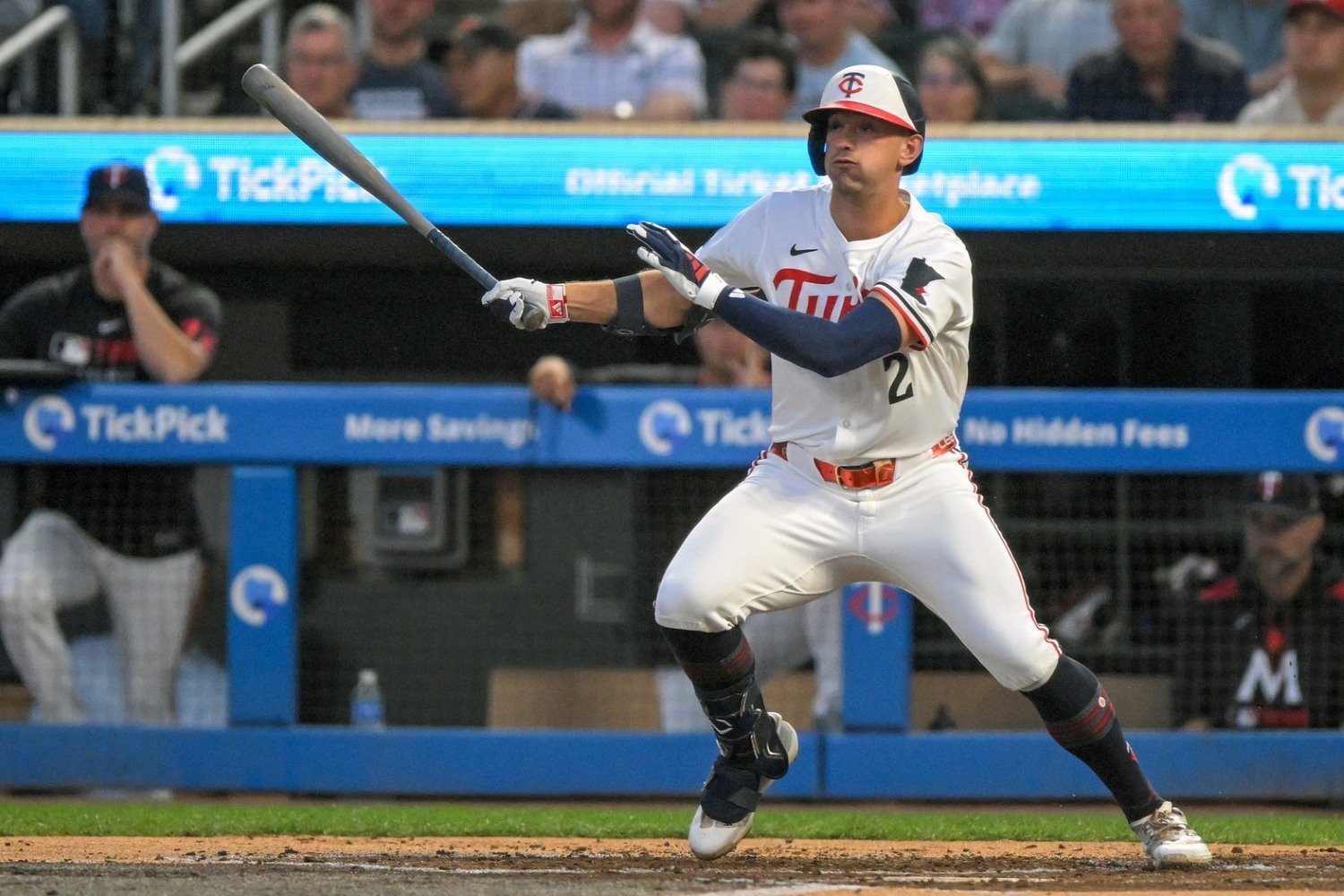 More information about "Offseason Adjustments: How Brooks Lee Plans to Break Out at the Plate"