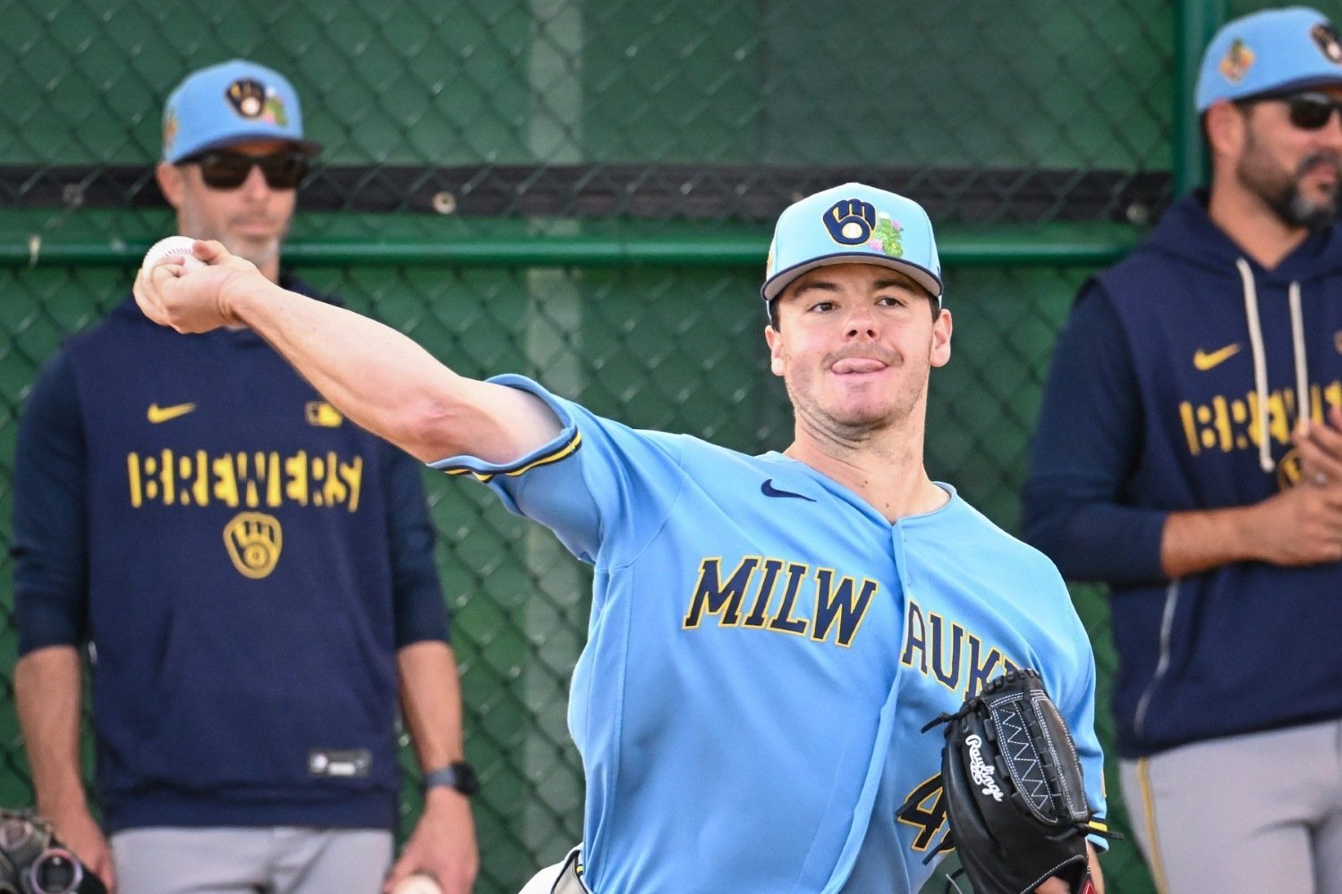 More information about "Logan Henderson's Search for the Right Breaking Ball Has Led Him to a New, Old Pitch"
