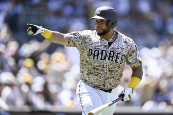 Royals Sign Elias Diaz to Minor League Deal