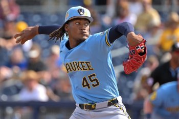 Brewers' Best- and Worst-Case Scenarios for 2026: Bullpen