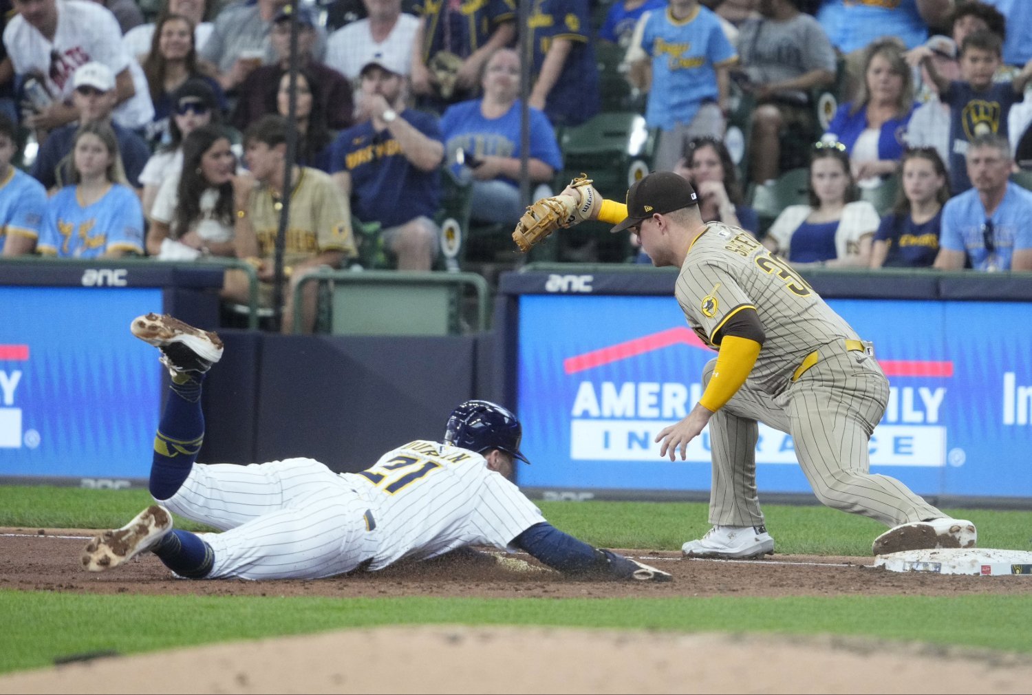 More information about "Gavin Sheets Must Continue Evolving On Defense To Make Padres' First Base Gamble Worthwhile"