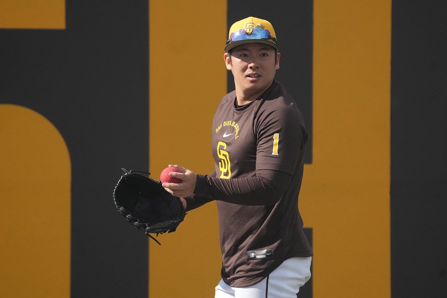 More information about "Groin Injury Sidelines Padres' Yuki Matsui for WBC Appearance With Japan"
