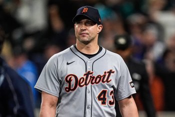Boston Red Sox Sign Reliever Tommy Kahnle To Minor League Deal