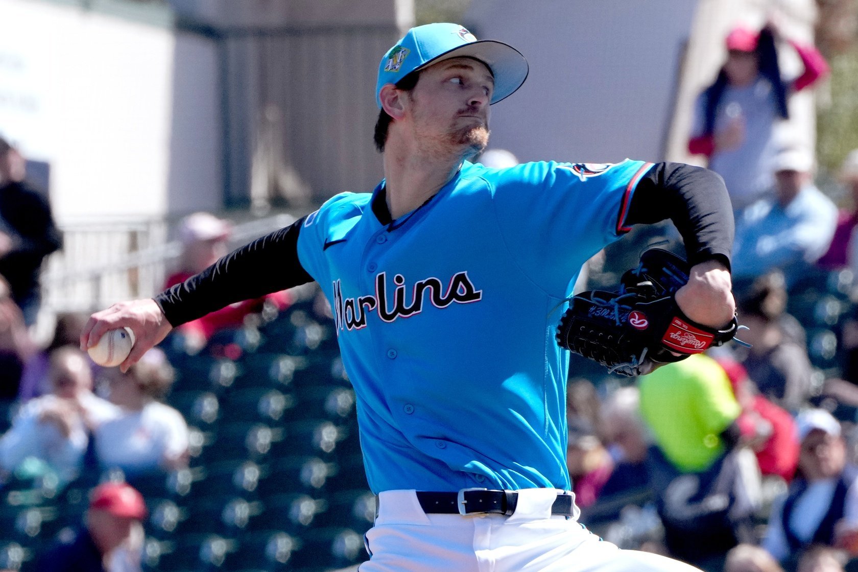 More information about "With added weight and familiar battery mate, Adam Mazur impresses"