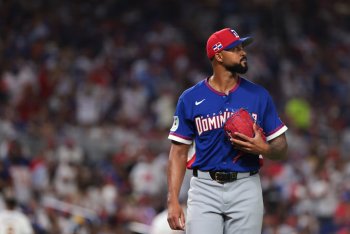 Lethal Dominican squad backs Marlins' ace, wins Pool D