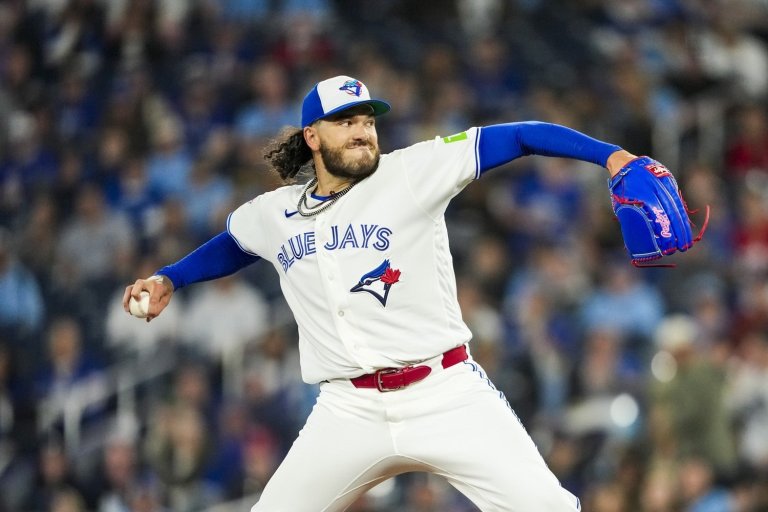 Cody Ponce Exits First Blue Jays Start With Injury