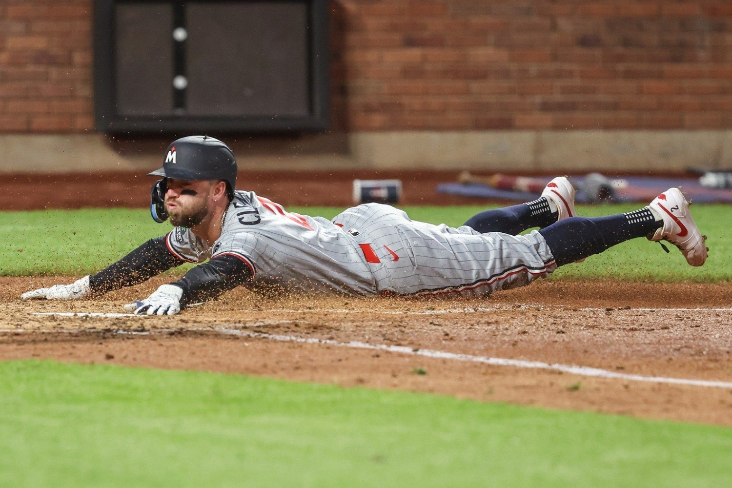 More information about "Twins 5, Mets 3: Minnesota Rallies Keep Miserable Mets Reeling"