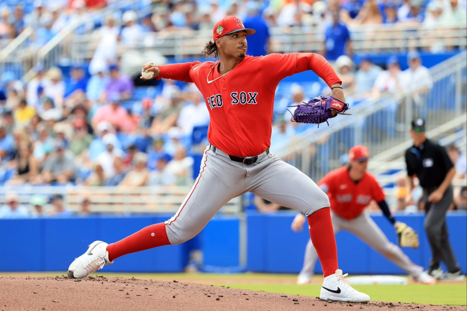 More information about "Johan Oviedo's Red Sox Debut Waved Too Many Red Flags"