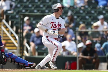 Alan Roden Injury Thins Twins' Outfield Depth