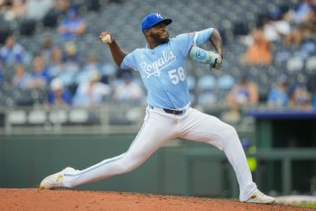 Source: Royals to Call-Up Pitcher Luinder Avila