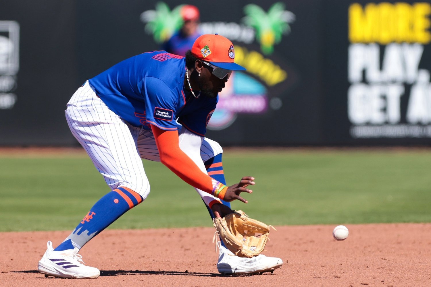 More information about "Refreshing Mets Fans on Ronny Mauricio's Many Red and Green Flags"