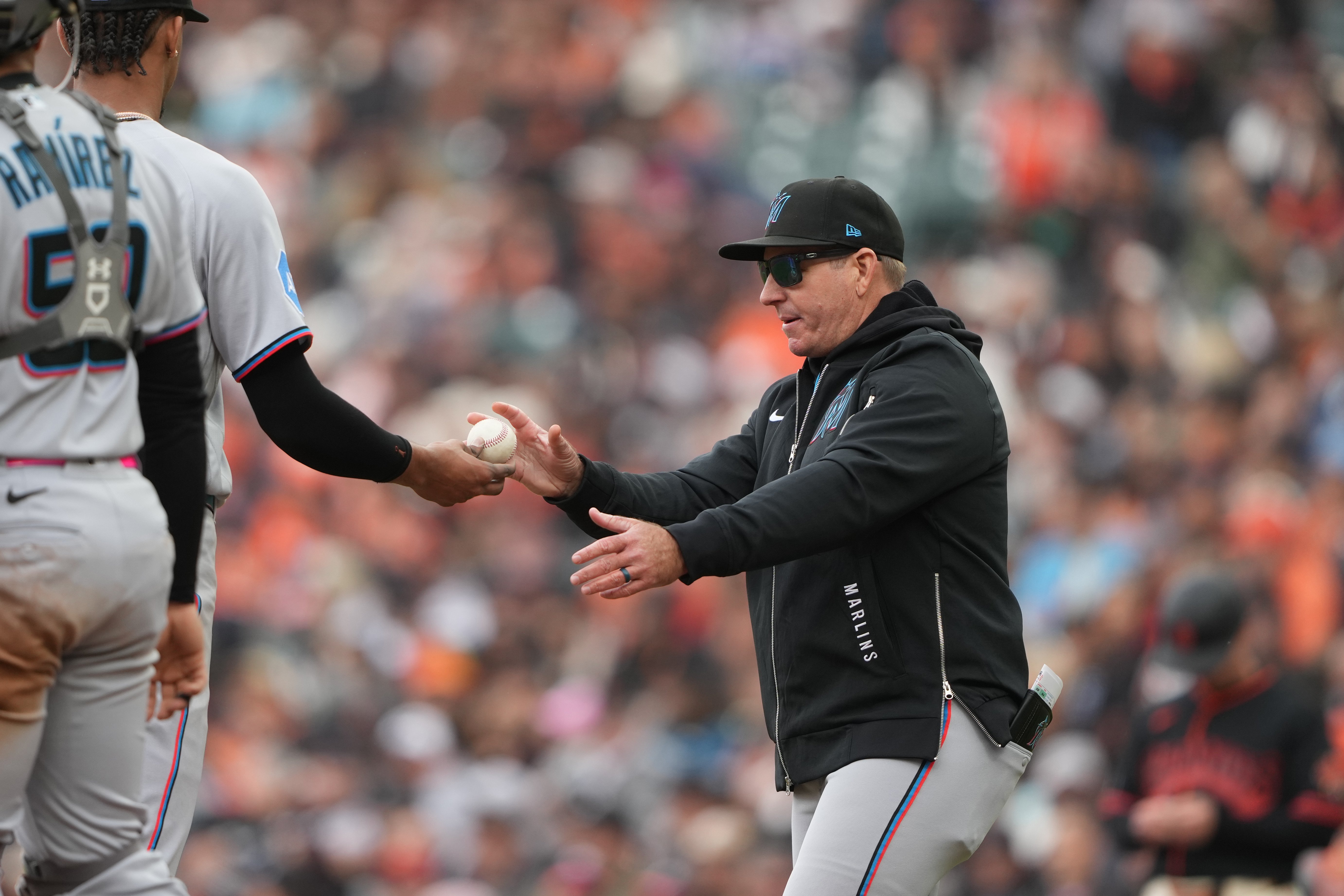 More information about "After lineup shake-up, Marlins offense shut down by Giants lefties"