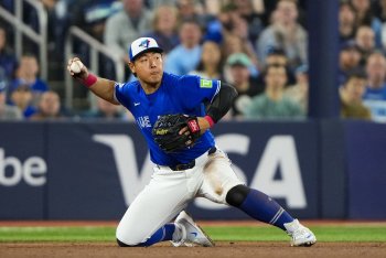 Toronto Blue Jays Defensive Plays of the Month - March/April 2026