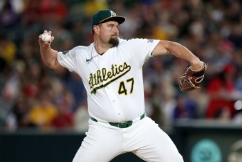 Brewers Acquire Joel Kuhnel From A's