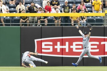 Meyer outduels Skenes leading to a series win in Pittsburgh