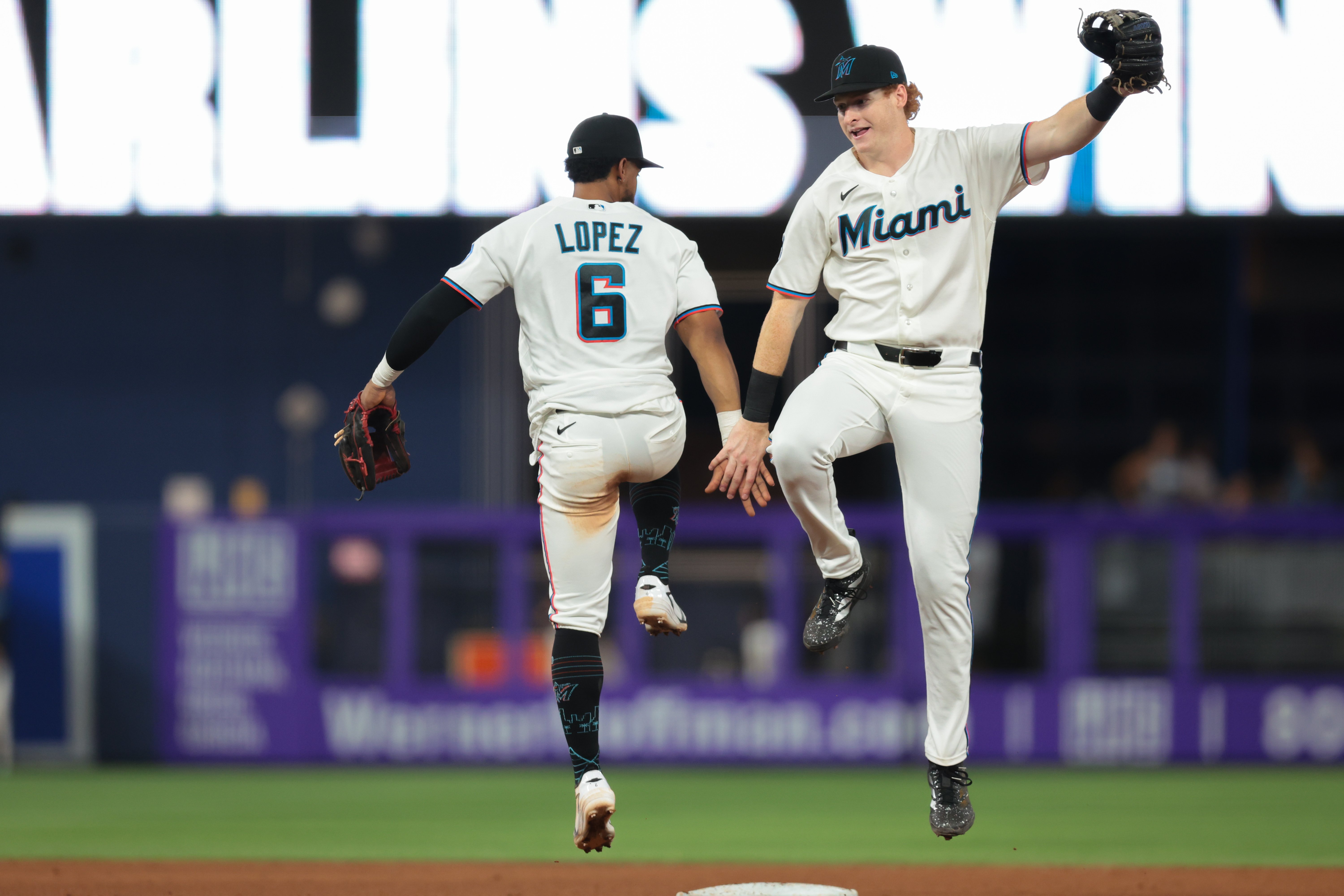 More information about "Fish rout Snakes behind big fourth, Stowers and Caissie homers"