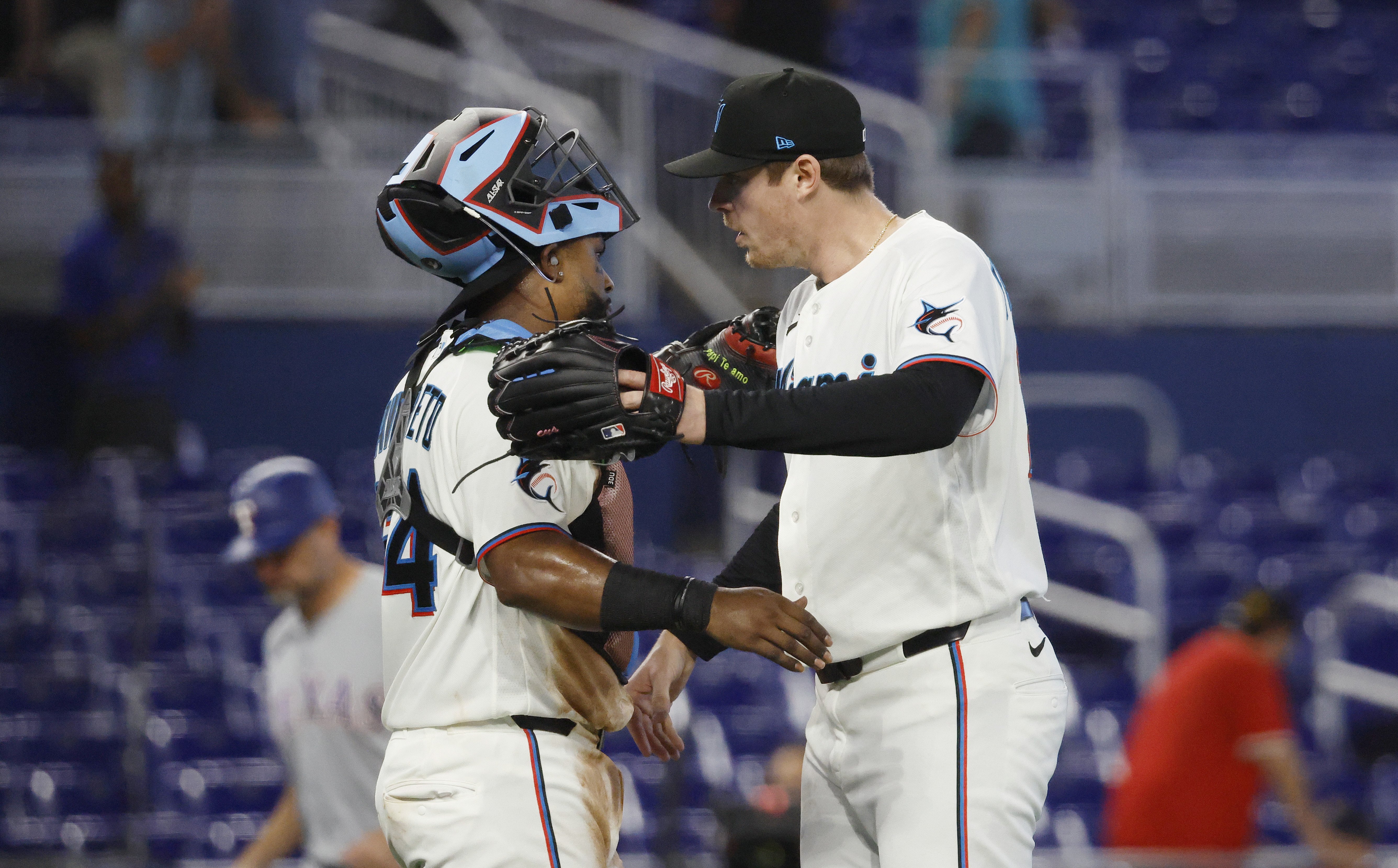 More information about "Navarreto's wild day culminates in latest Marlins win"