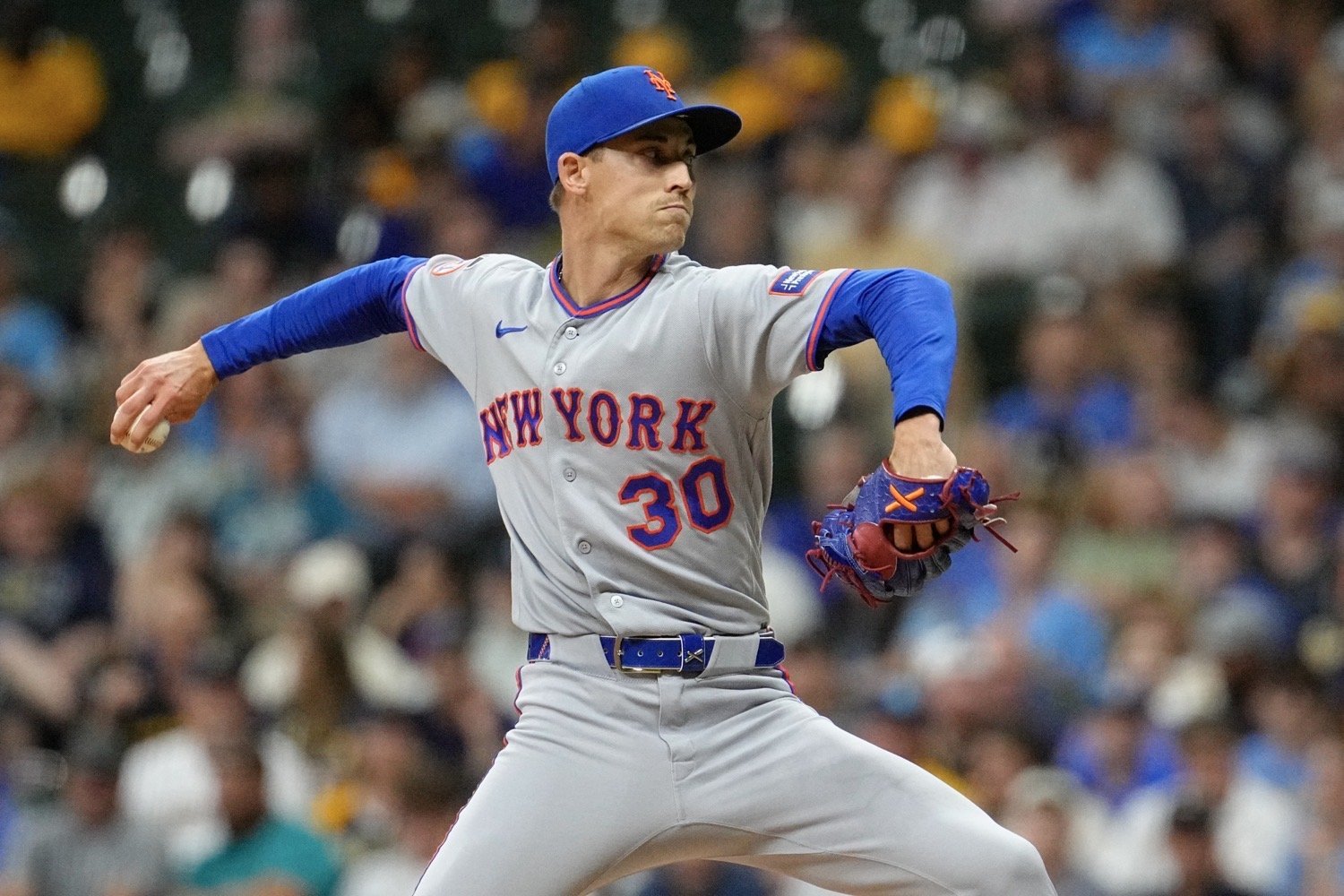 More information about "Pittsburgh Pirates, Milwaukee Brewers Interested in Luke Weaver"