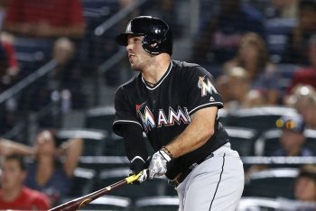 10-year Marliniversary: Fernández's pinch-hit 2-run double lifts Fish past Braves in extras