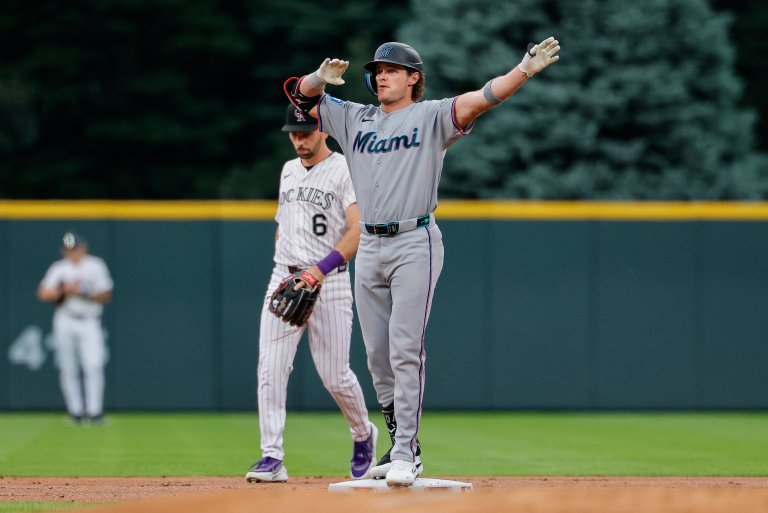 Marlins clinch best month in franchise history
