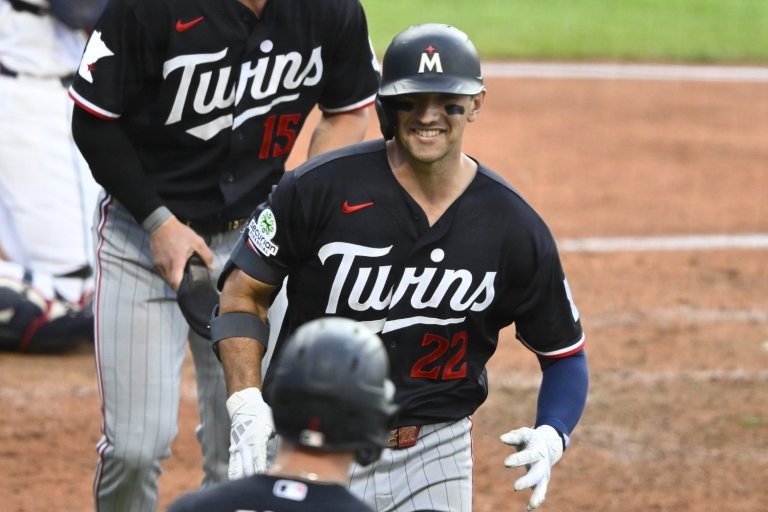 Twins 10, Guardians 6: Twins Bats Heat Up and Snap Four-Game Losing Streak