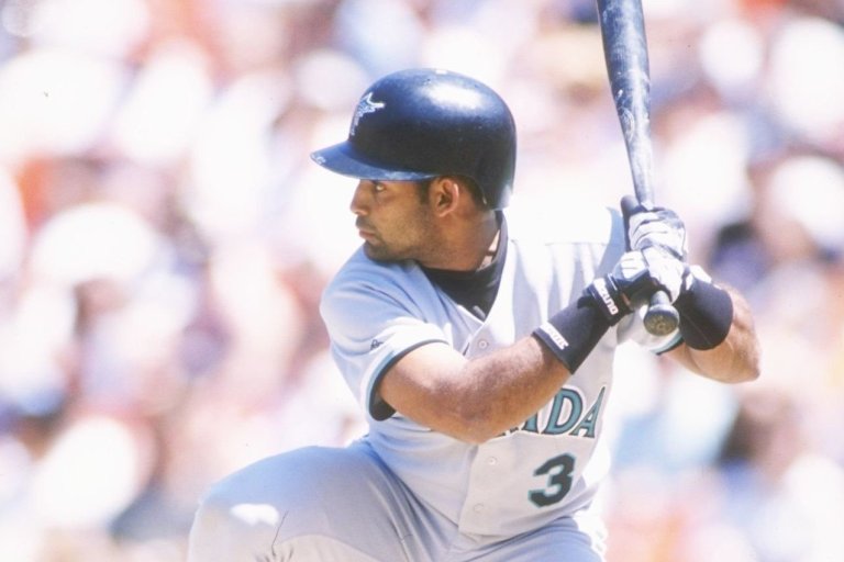 30-year Marliniversary: Veras draws first walk-off walk in Marlins history to top Astros