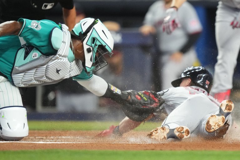 Marlins swept, stumble into much-needed break