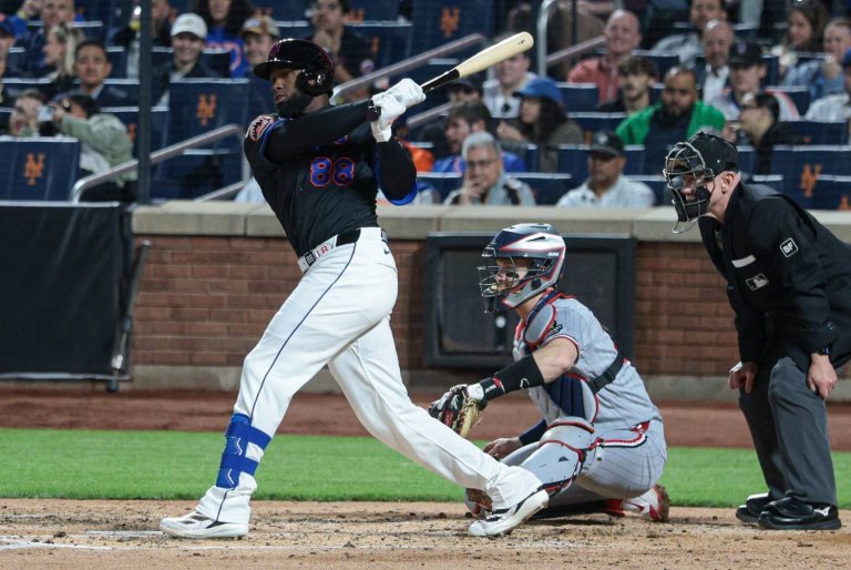 Trade Chip Luis Robert Jr. Activated Off Mets' Injured List