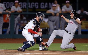 10-year Marliniversary: Marlins top Braves in Fort Bragg Game, 5-2