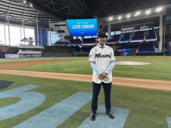 Marlins officially introduce first round pick Jacob Lombard